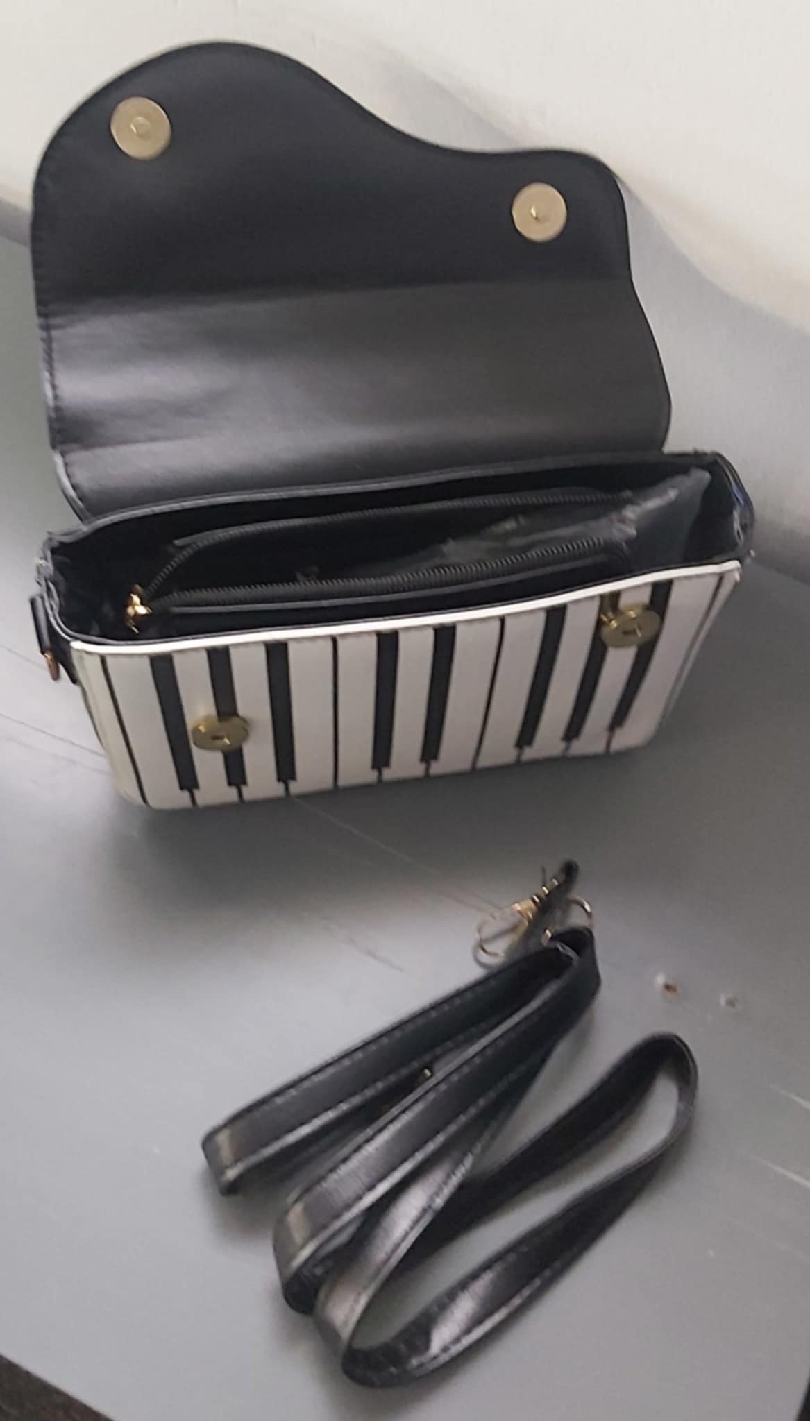 Piano purse