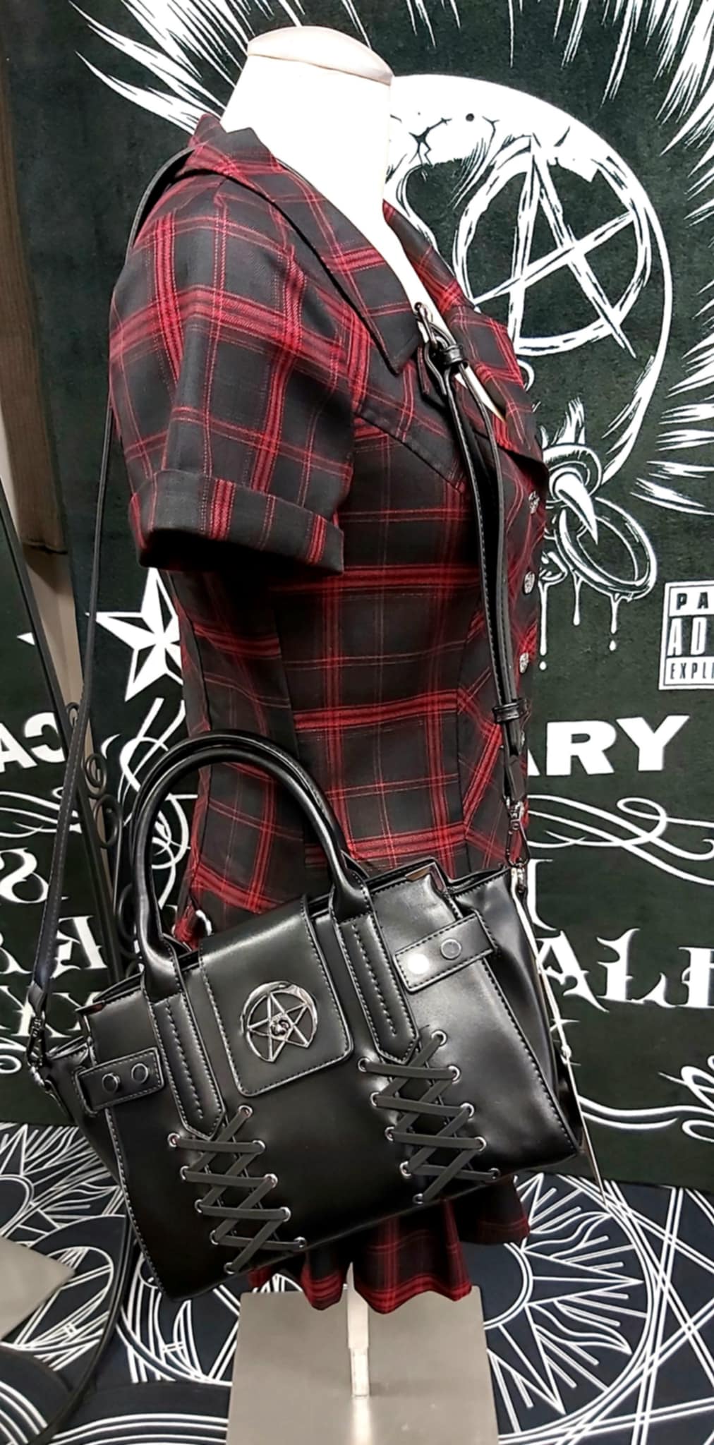 Laced tote bag