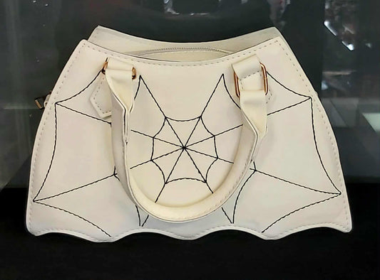 Batwing purse